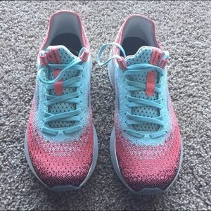 Brooks Levitate. Like new.